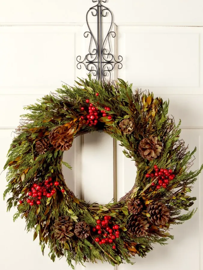 Adjustable Wrought-Iron Wreath Hanger