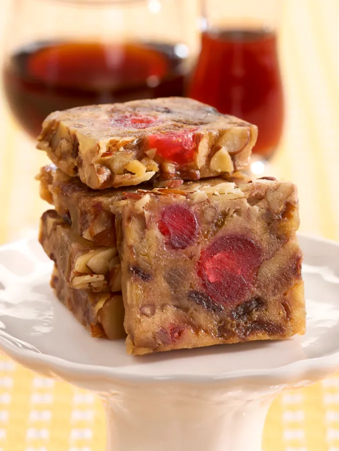 Amaretto and Brandy Liqueur Fruitcake Slice, 24 Slices