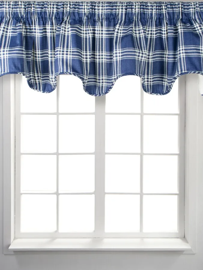 Bentley Plaid Lined Rod Pocket Scalloped Valance
