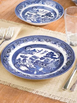 Blue Willow Dinner Plates, Set of 4