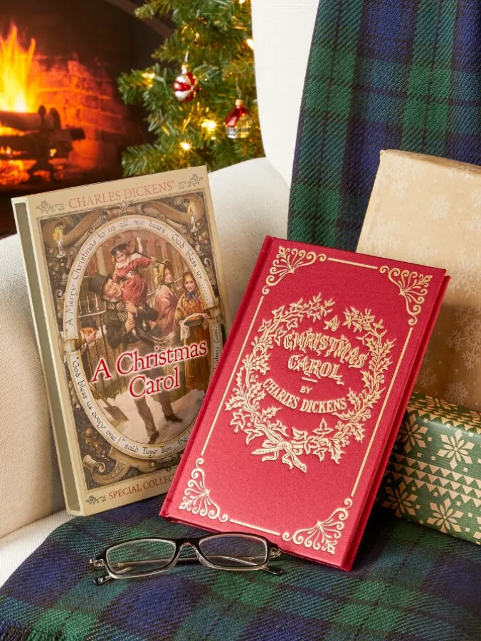 Charles Dickens A Christmas Carol Deluxe Edition Storybook