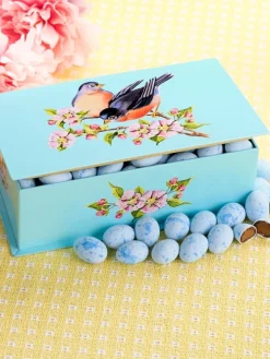 Charming Robin Tin With Dark Chocolate Caramel Robin's Eggs