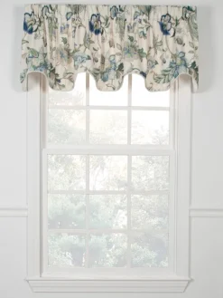 Chateau de Fleur Rod Pocket Scalloped Valance