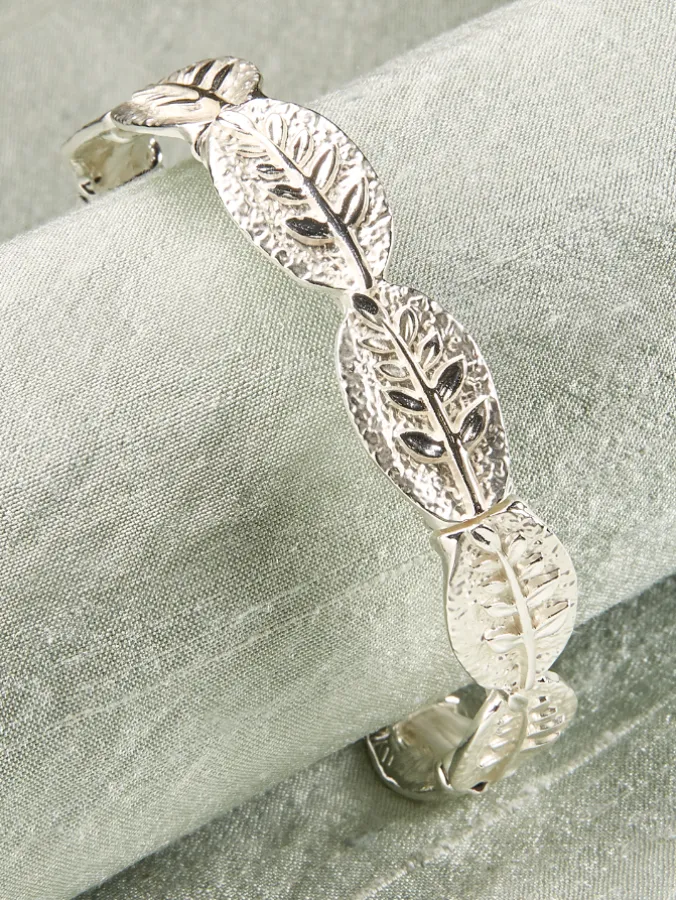 Circle of Leaves Silver Stretch Bracelet