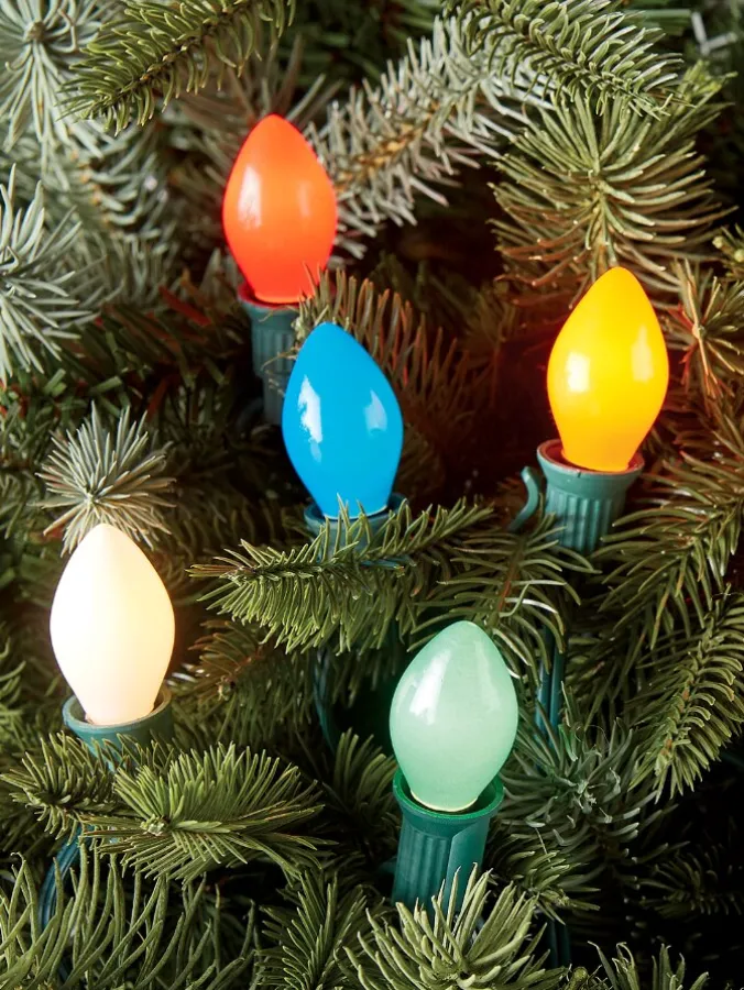 Classic C7 Ceramic Christmas Light String, 25 Bulbs