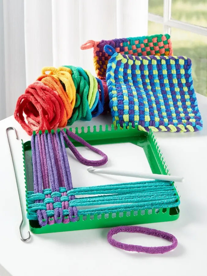 Classic Potholder Making Kit and Extra Loops