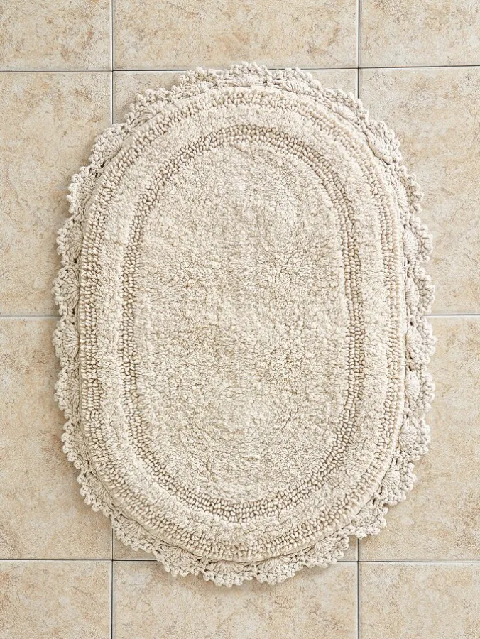 Comfort Step Bath Rug With Crocheted Border