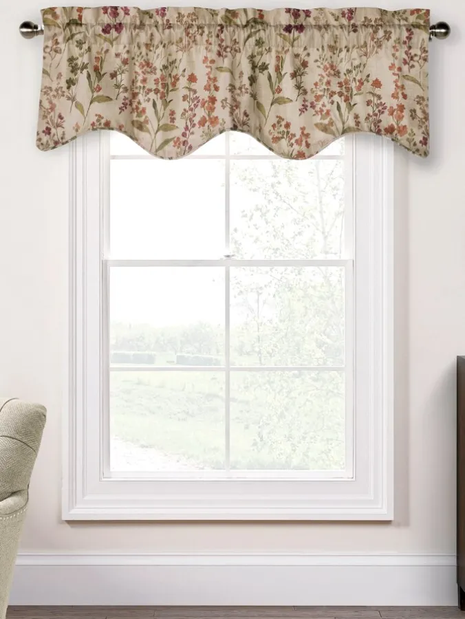 Cottage Garden Lined Rod Pocket Scalloped Valance