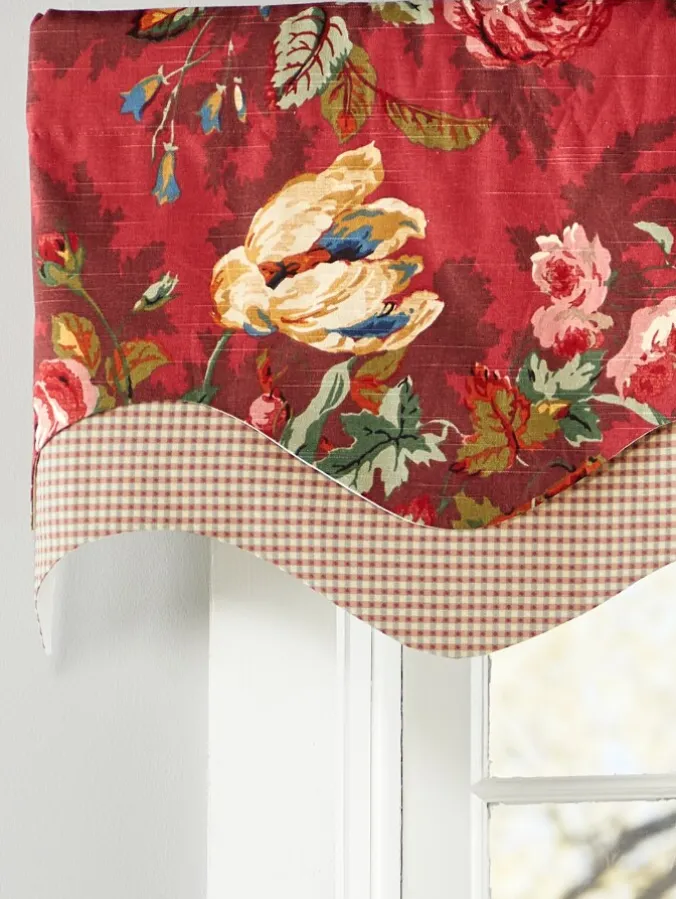 Dorchester Floral Lined Rod Pocket Regal Valance