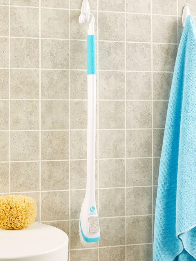 Easy-Reach Long Foot Brush