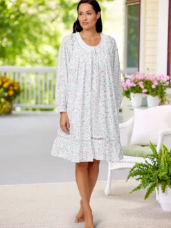Eileen West Moonlight Sonata Short Robe