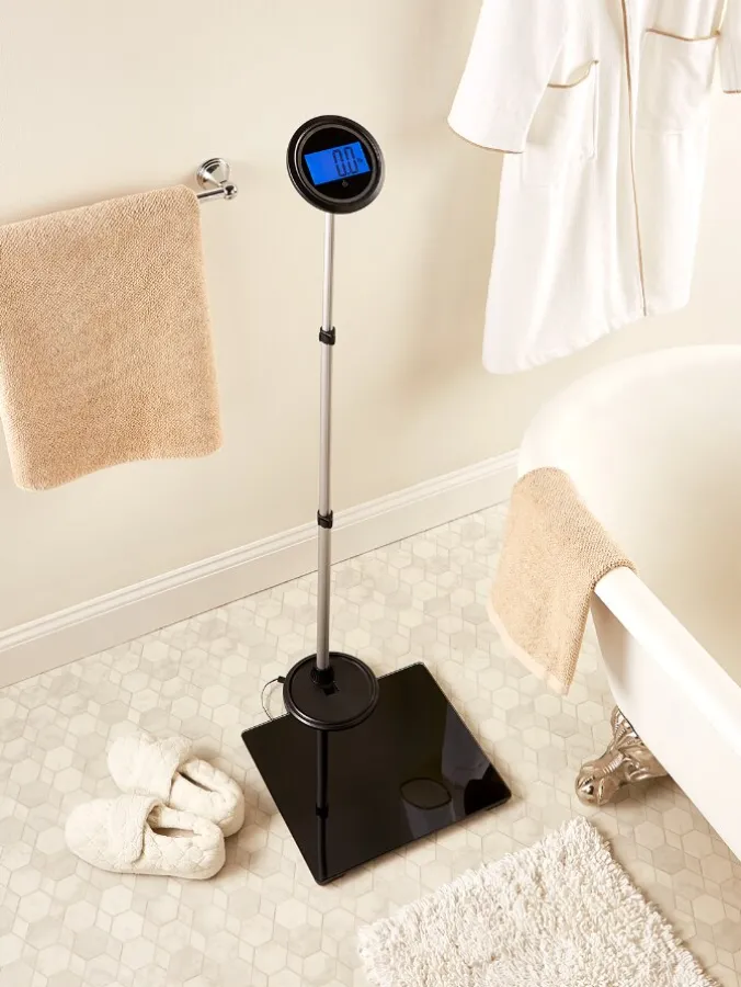 Extra-Wide Scale With Telescoping Display