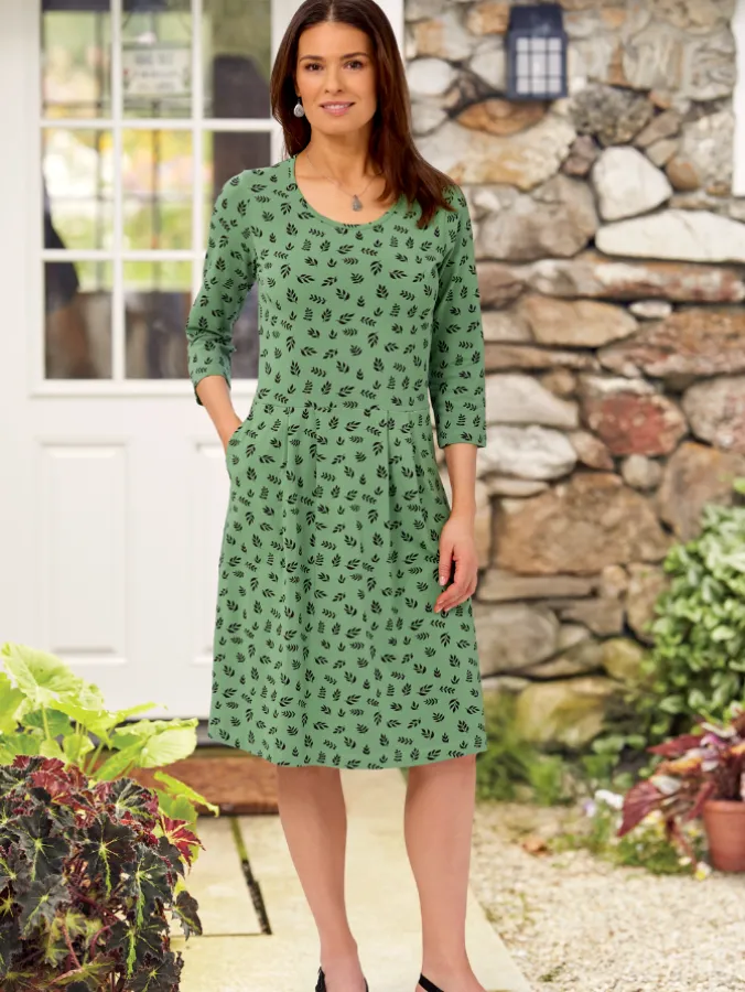 Floral Blossoms Print Pleated Knit Dress