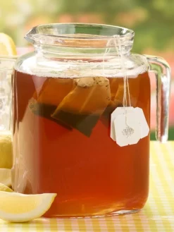 Glass Sun Tea Pitcher With Locking Lid