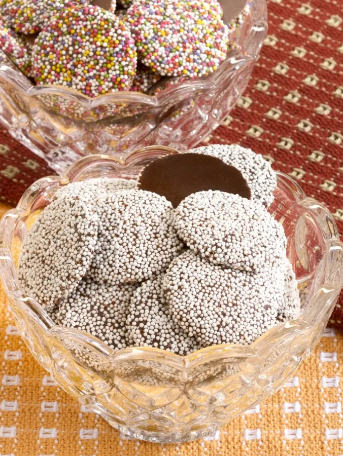 Guittard Chocolate Nonpareils, 1 Pound Bag