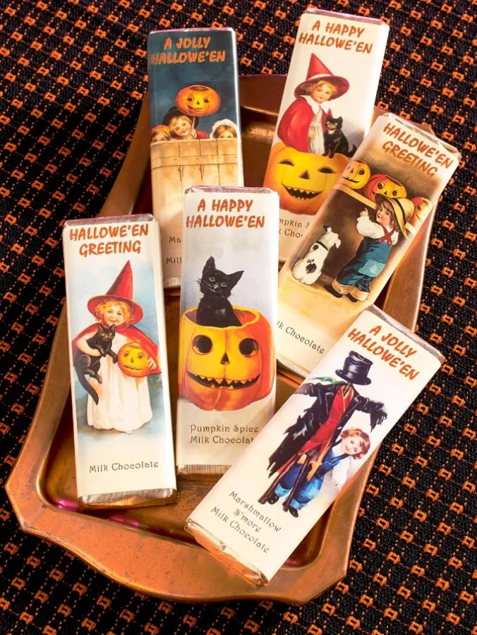 Halloween Milk Chocolate Bar Assortment, 6 Bars