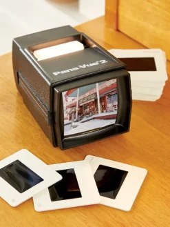 Handheld Slide Viewer