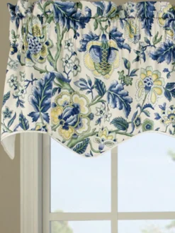 Hatfield Floral Lined Scalloped Valance by Country Curtains®