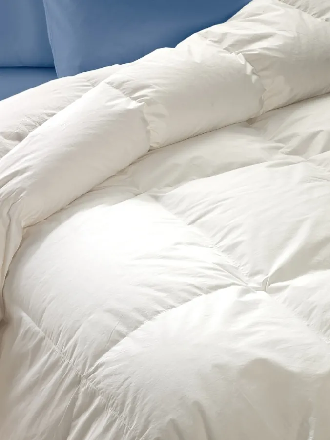 Hypoallergenic Soft-as-Down Comforter