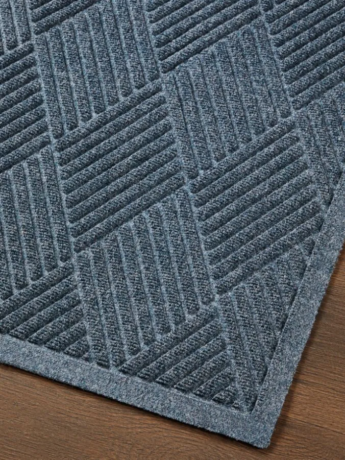 Indoor/Outdoor WaterHog Mat or Stair Treads, Diamond