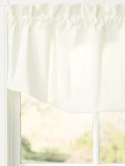 Jane's Plain and Simple Rod Pocket Tapered Valance by Country Curtains®