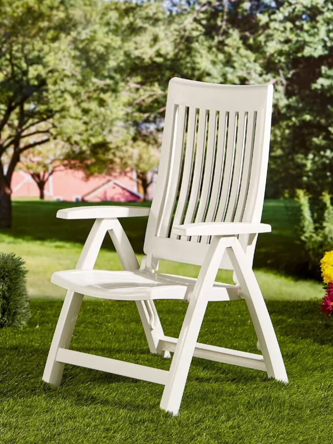 Lakeside Outdoor Multi-Position Resin Chair