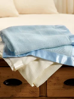 Lightweight Waffle-Weave Acrylic Blanket