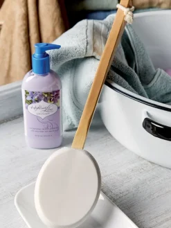 Lotion Applicator With Solid Wood Handle