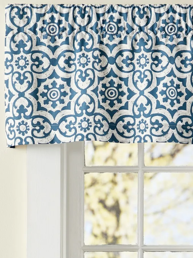 Medallion Medley Rod Pocket Tailored Curtain Valance