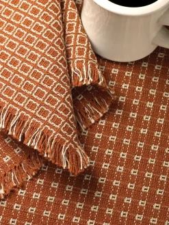 Mountain Weavers Original Mountain Weave Extended-Size Oblong Cotton Tablecloth