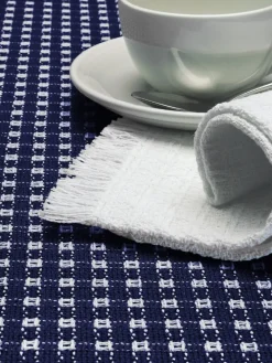 Mountain Weavers Original Mountain Weave Extended-Size Oblong Cotton Tablecloth