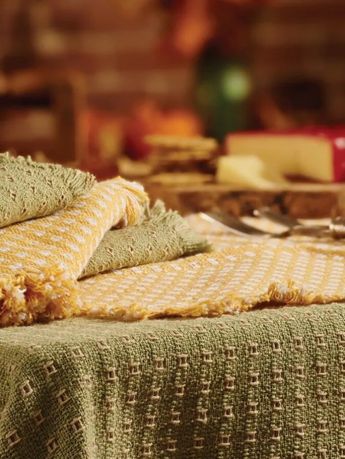 Mountain Weavers Original Mountain Weave Extended-Size Oblong Cotton Tablecloth