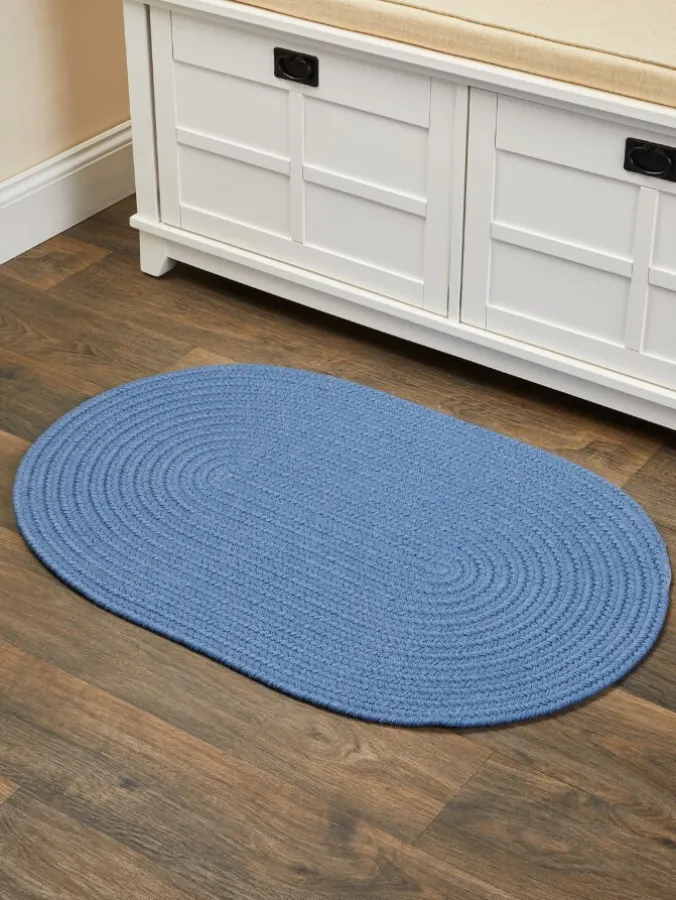 Mount Mansfield Indoor/Outdoor Solid Braided Oval Rug