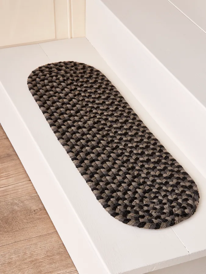 Mount Mansfield Multicolor Braided Oval Stair Tread, Set of 13