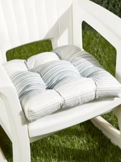 Oasis Weather-Resistant Indoor/Outdoor Tufted Chair Cushion