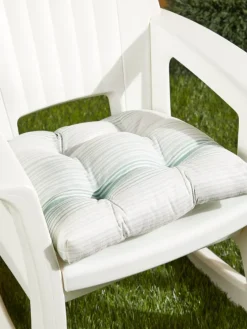 Oasis Weather-Resistant Indoor/Outdoor Tufted Chair Cushion