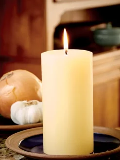 Odor-Neutralizing Kitchen Candle