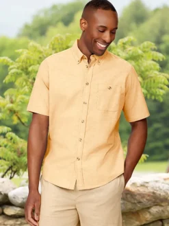 Orton Brothers Short-Sleeve Oxford Untucked Shirt