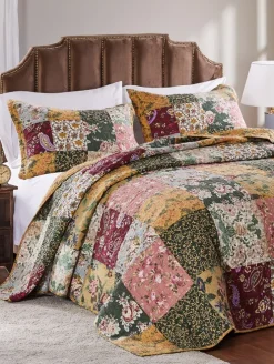 Patchwork Harmony Cotton Bedspread and Pillow Sham Set