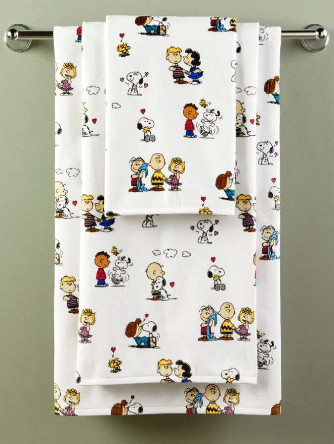 Peanuts Best Friends Portuguese Cotton Open-Stock Bath Towel Collection