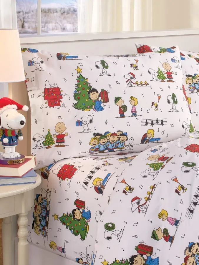 Peanuts Christmas Caroling Portuguese Cotton Percale Sheet Set