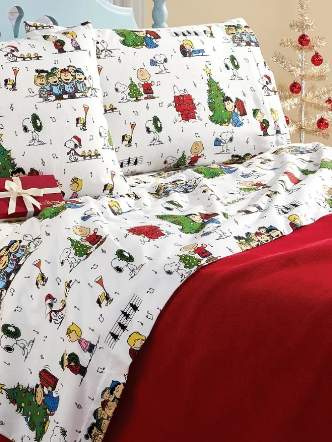 Peanuts Christmas Caroling Portuguese Flannel Sheet Set
