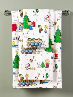Peanuts Christmas Caroling Portuguese Cotton Bath Towel Collection