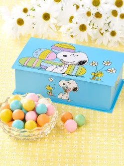 Peanuts Easter Beagle Tin With Pastel Malted Milk Balls