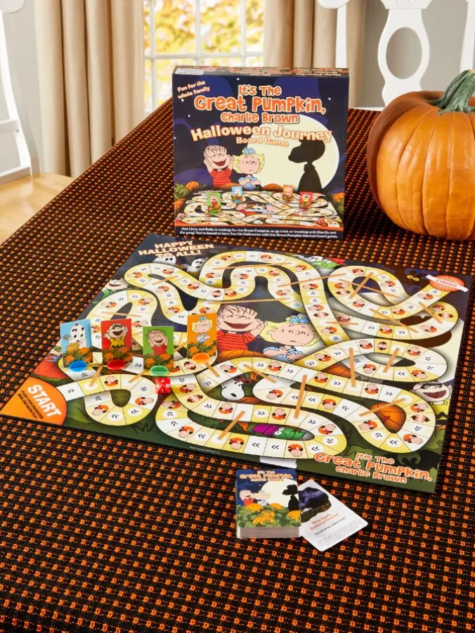 Peanuts It's the Great Pumpkin Charlie Brown Board Game