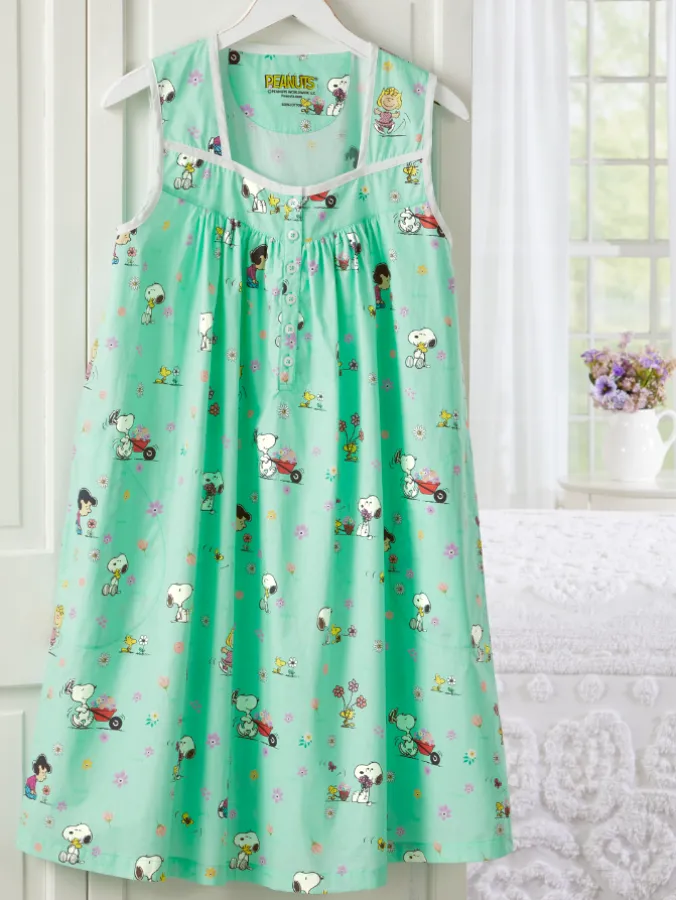 Peanuts Snoopy Spring Beagle Cotton Nightgown