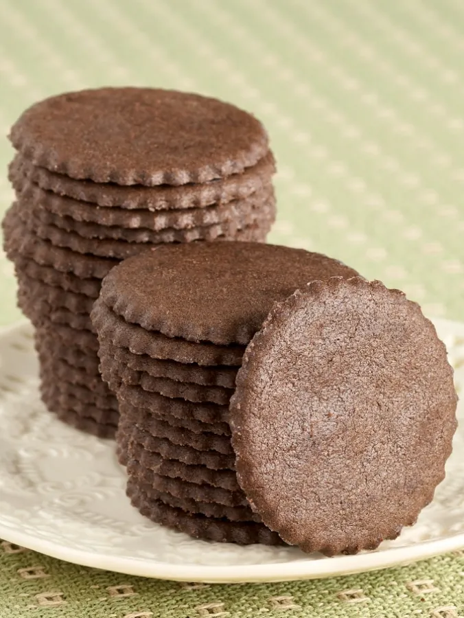 Premium Chocolate Wafer Cookies, 9 Ounce Box
