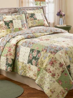 Pretty Floral Patchwork Quilt or Pillow Sham