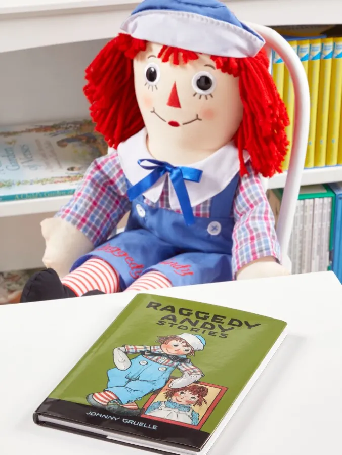 Raggedy Ann or Raggedy Andy Book