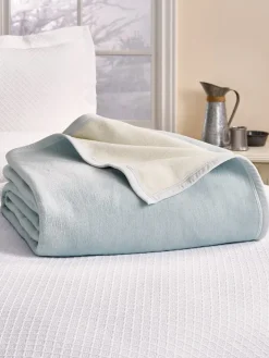 Soft-Touch Solid Reversible Blanket